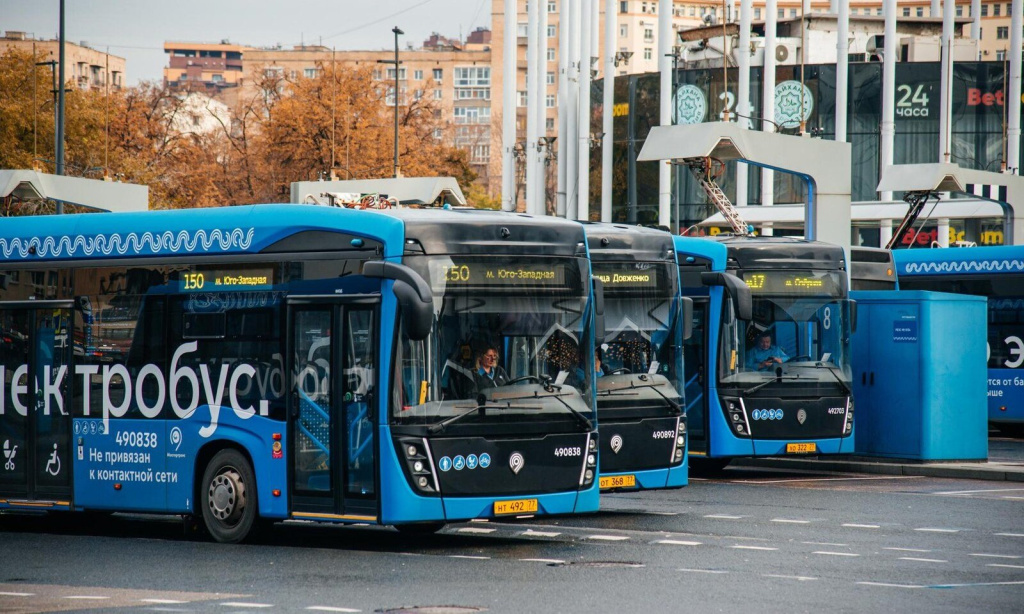 Moskau baut E-Bus-Flotte aus – doch Regionen fahren nicht mit