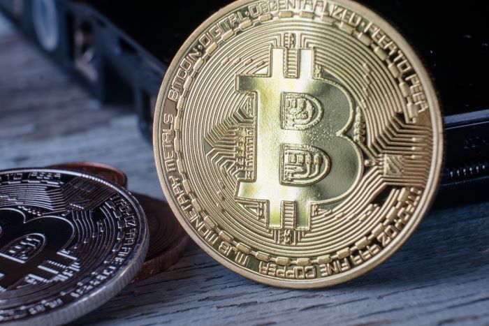 Биткоин допустили на биржу